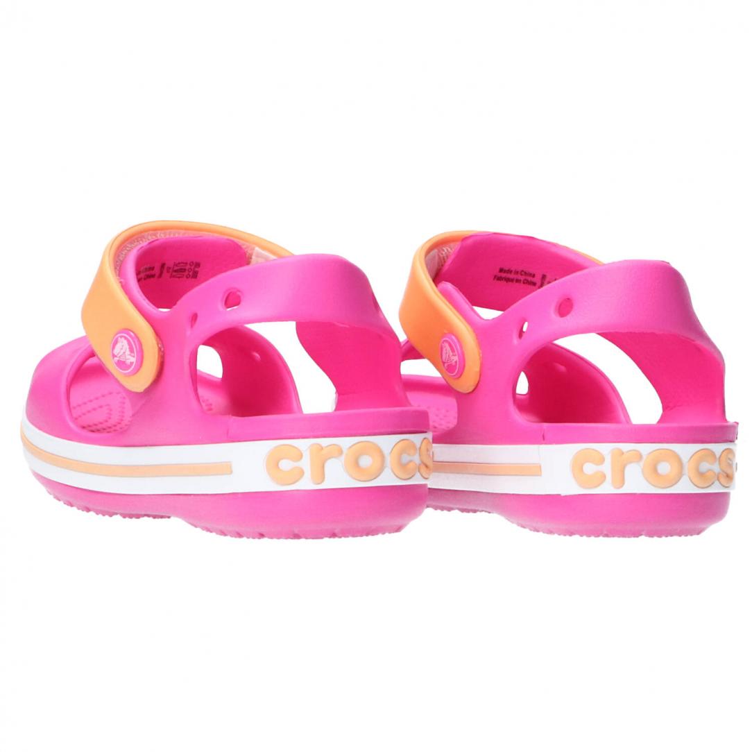 CROCBAND SANDAL KID Fucsia 4