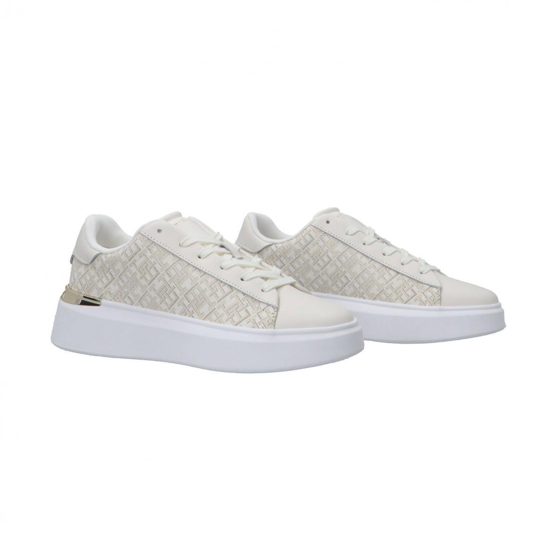 TH MONOGRAM PLATFORM SNK Beige 2