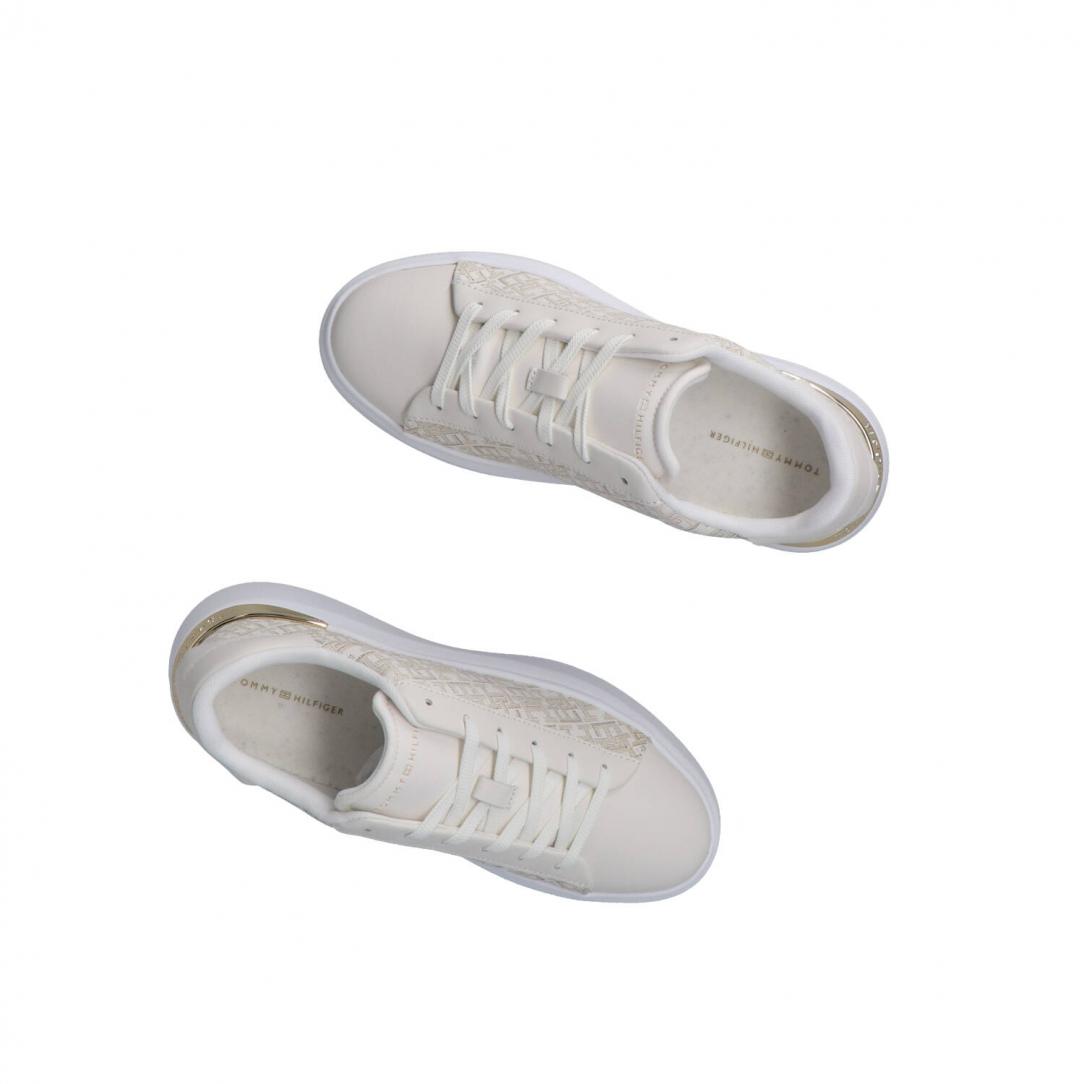 TH MONOGRAM PLATFORM SNK Beige 5