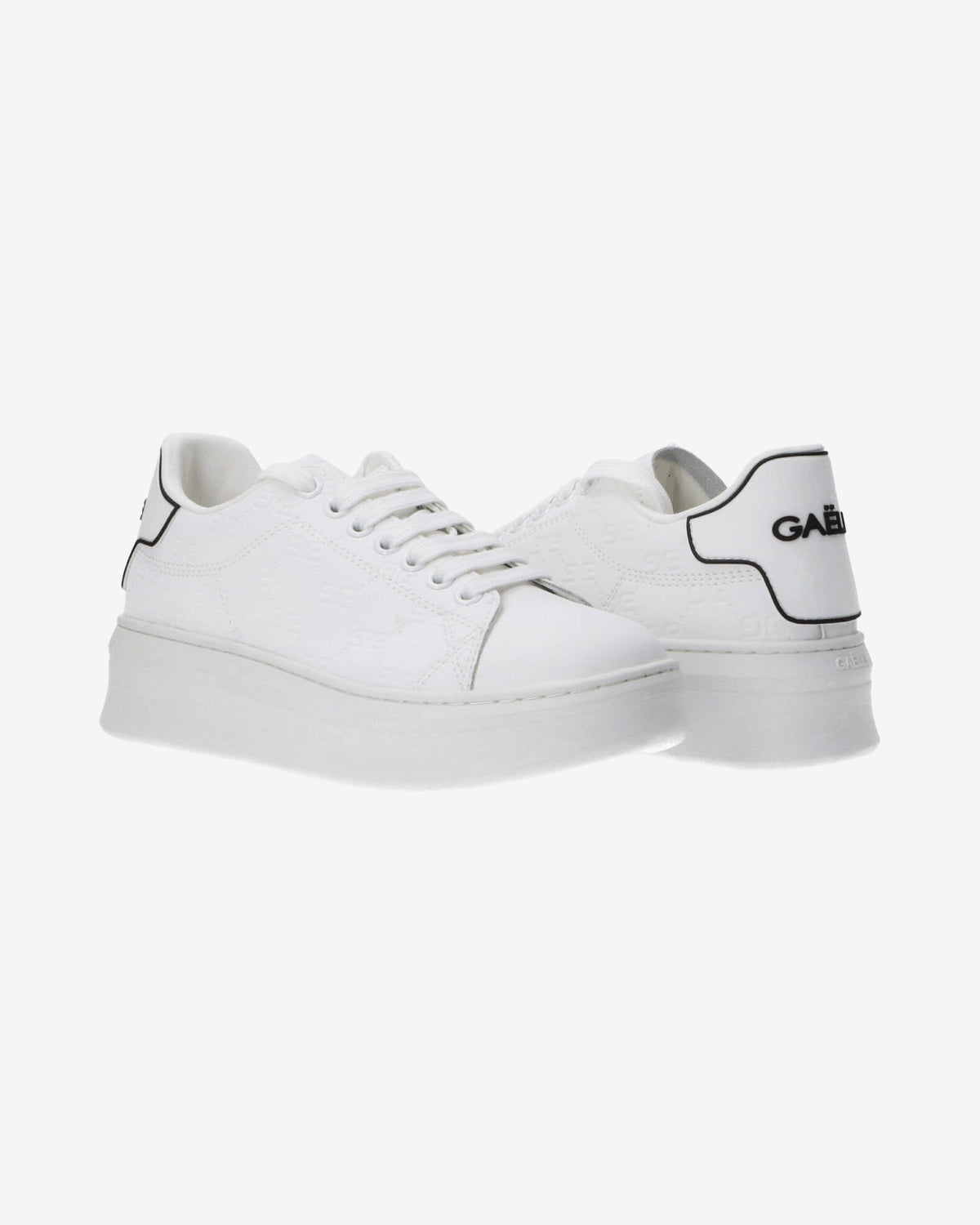 Sneakers Addict in action leather