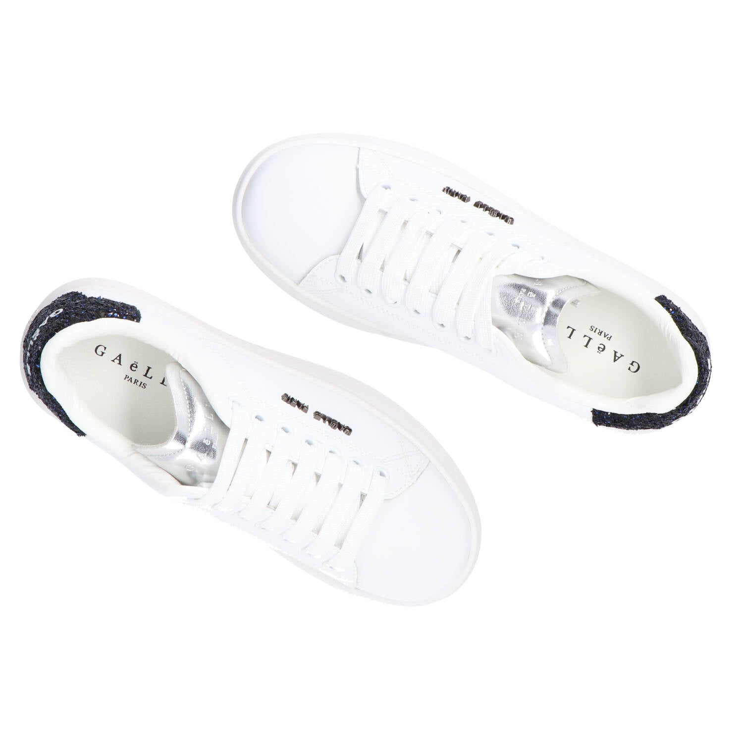 Sneakers Addict in action leather ai25