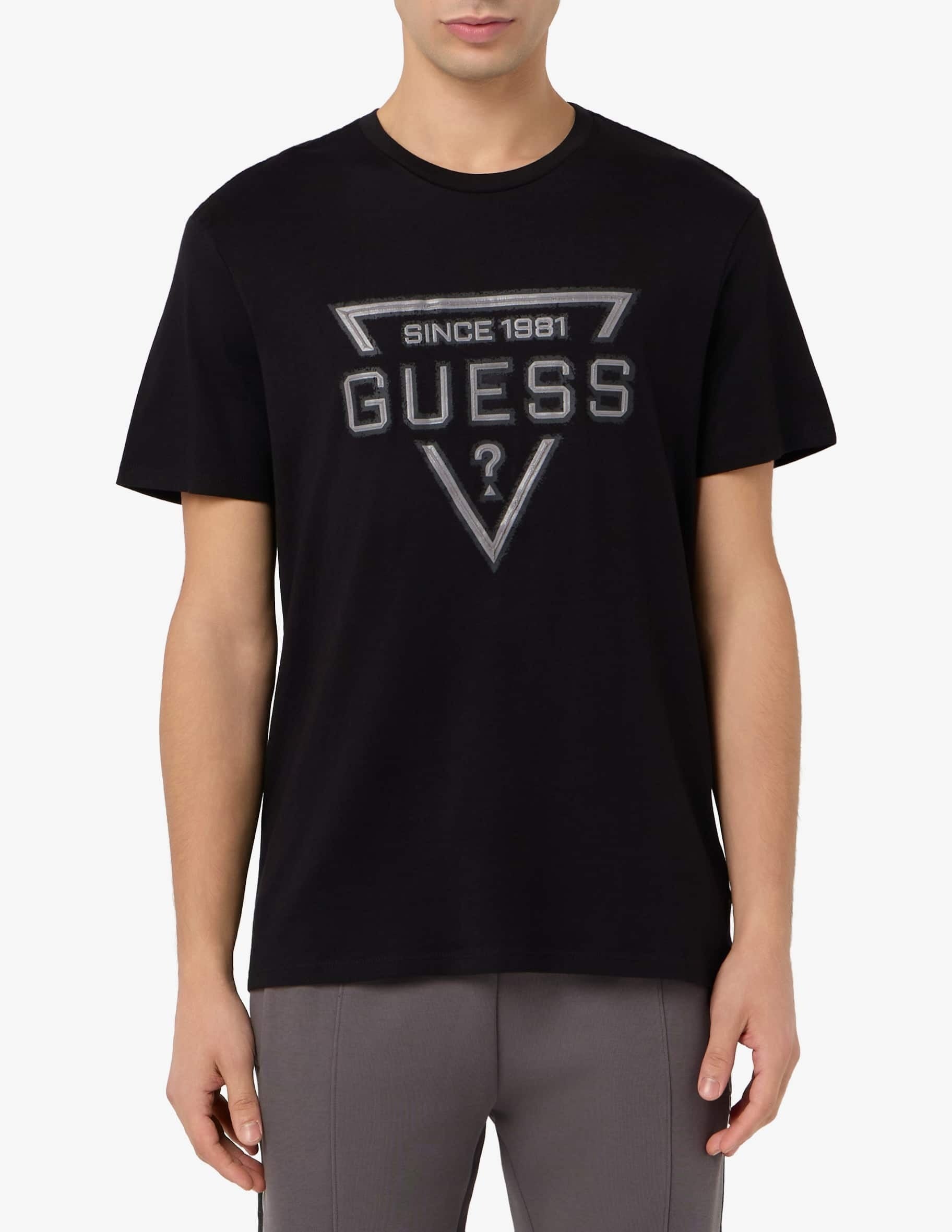 T-shirt Guess M6RI09I3Z14 SS BSC PAINTED TRIANGLE