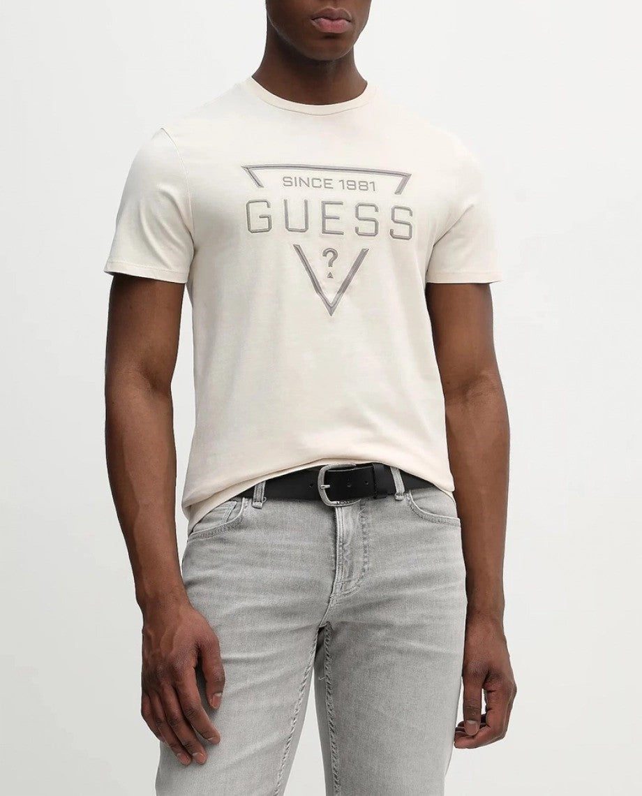T-shirt Guess M6RI09I3Z14 SS BSC PAINTED TRIANGLE