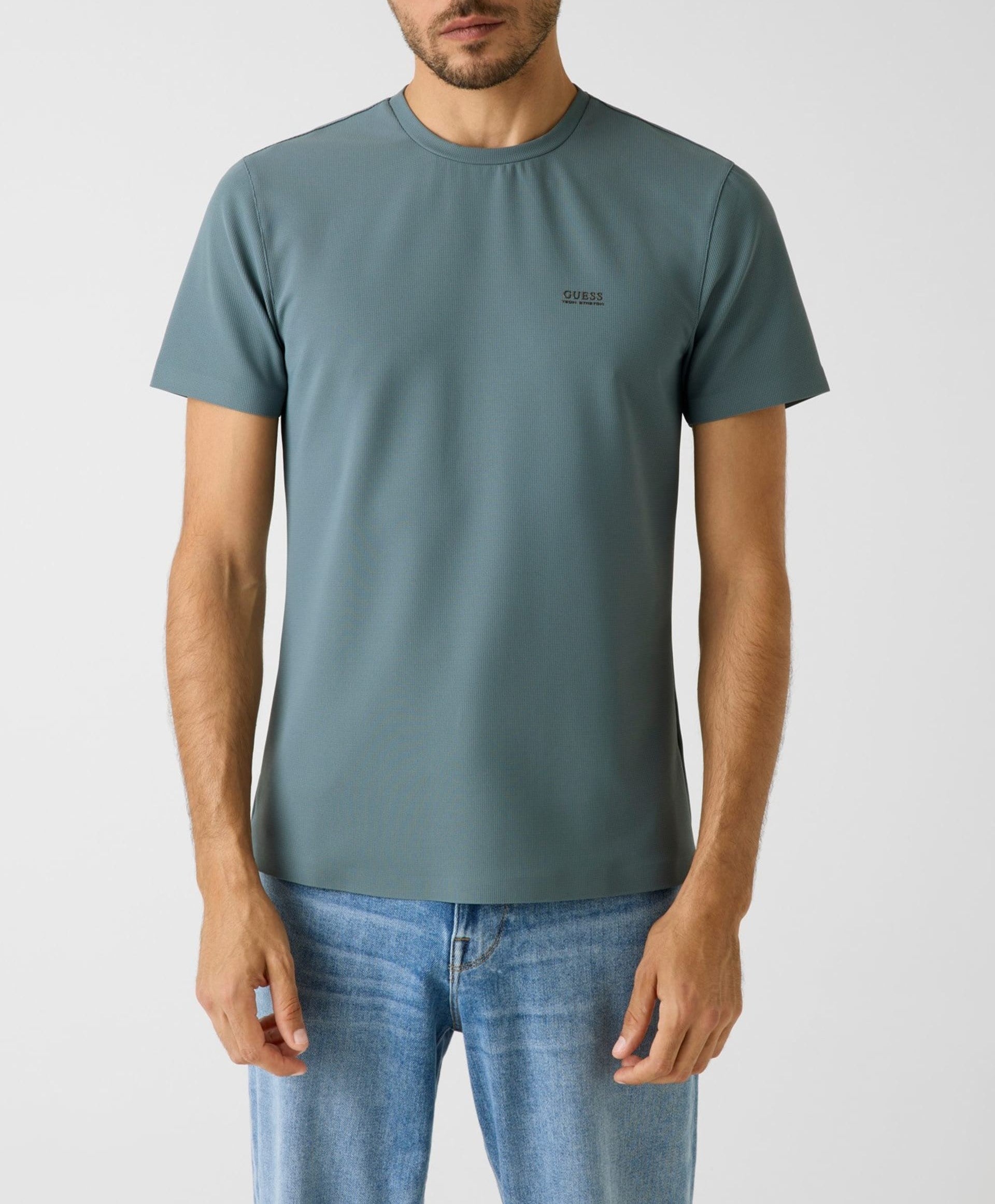 T-shirt Guess M6RI19KD202 SS CN NEW TECH STRETCH TEE