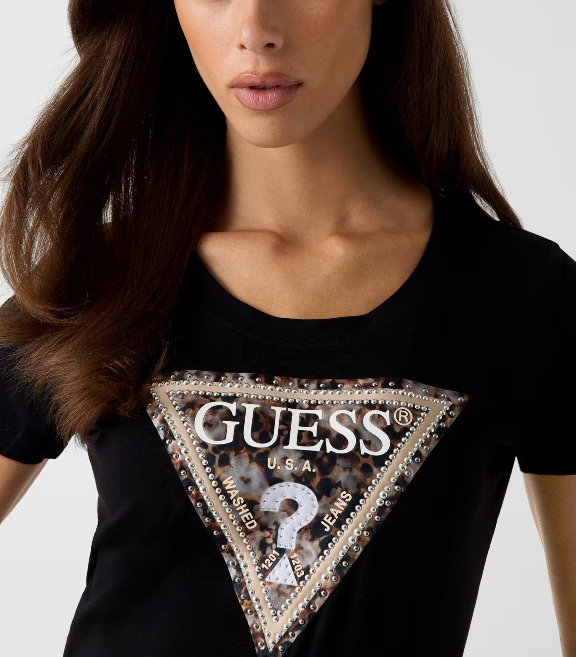 T-shirt Guess W6RI32J1314 SS CN LEO TRIANGLE