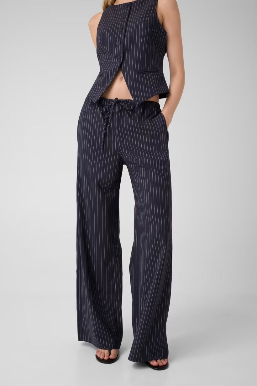 Pantaloni Guess W6YB08W2829 GJ PULL-ON PINSTRIPE WIDE LEG