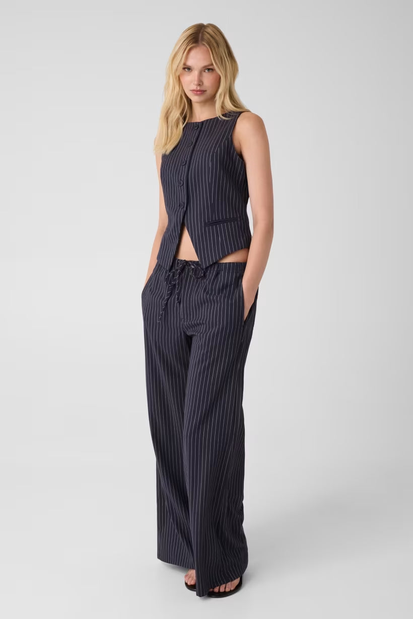 Gilet Guess W6YH01W2578  GJ FITTED PINSTRIPE VEST