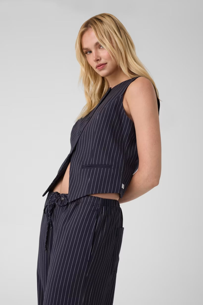 Gilet Guess W6YH01W2578  GJ FITTED PINSTRIPE VEST