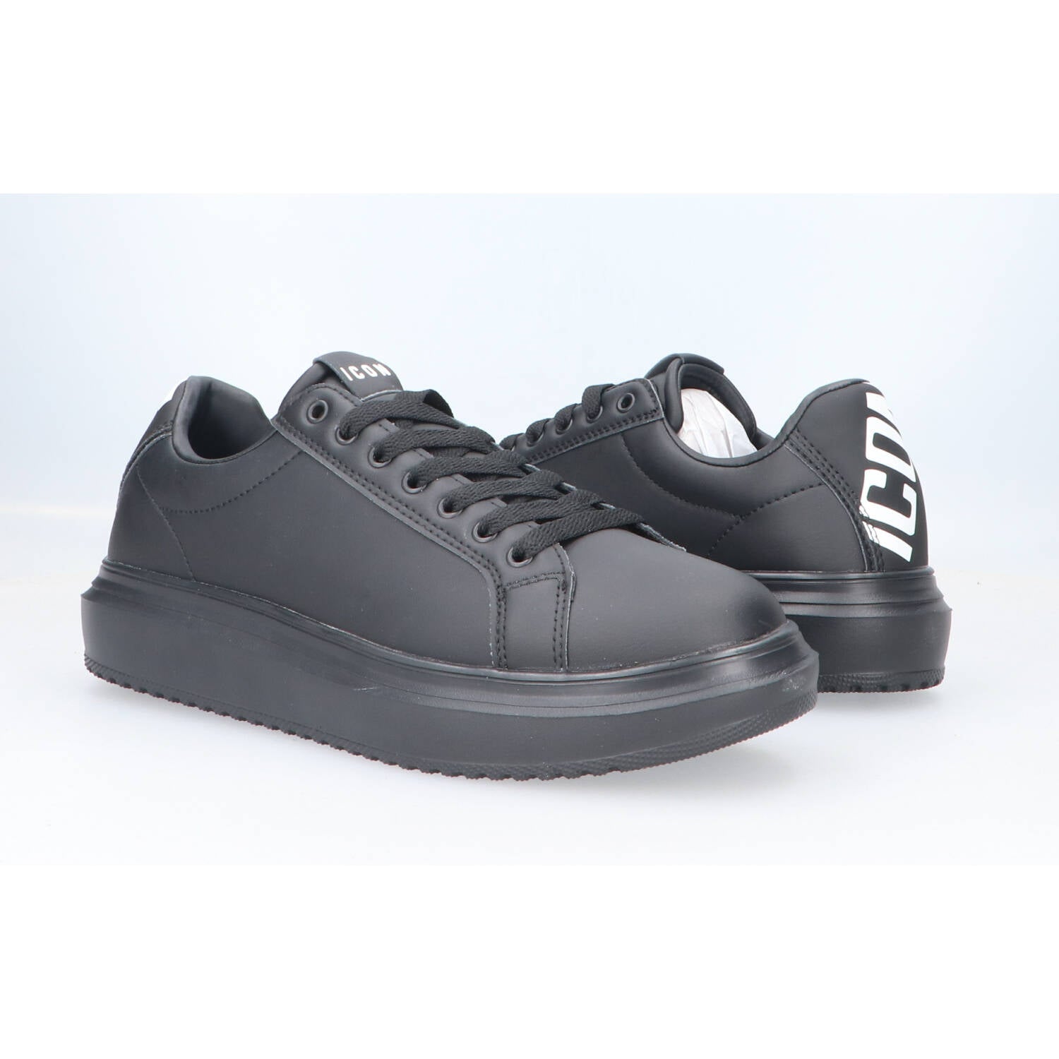 Sneakers Icon IC06212SU