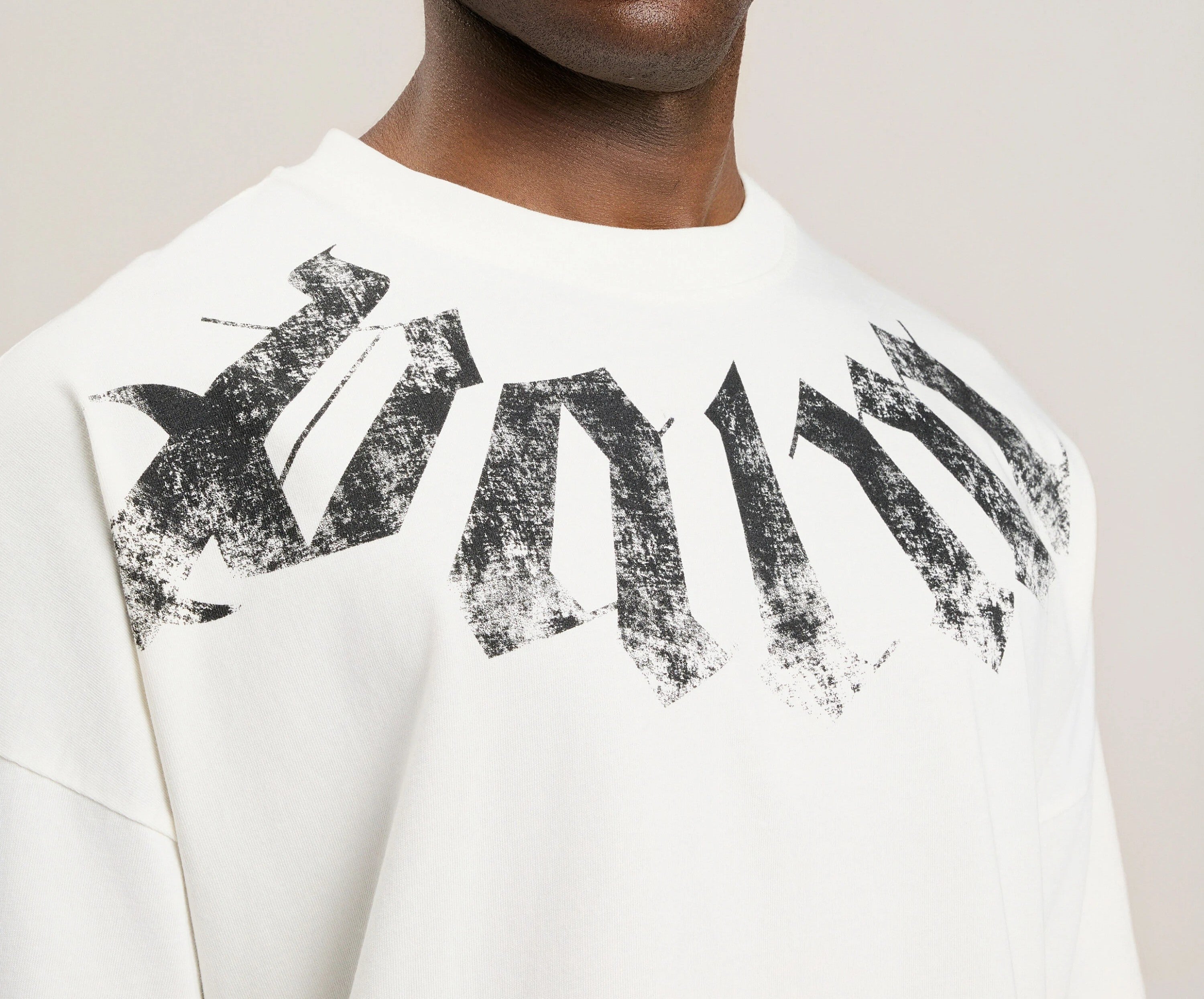 BIG NECK LOGO LOOSE TEE