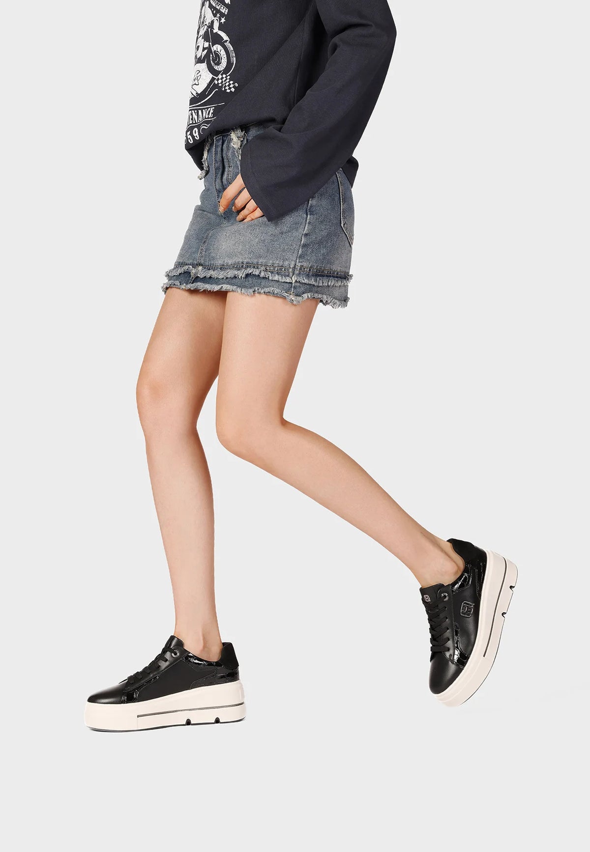 Sneakers Queen Helena X35-11 PLAT LOGO