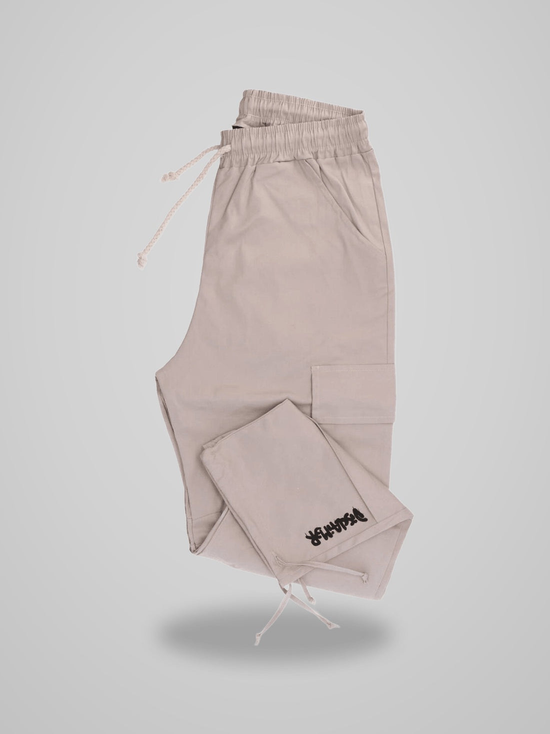 Pantaloni 24EDS54244 GABARDINE CARGO - foto indossata