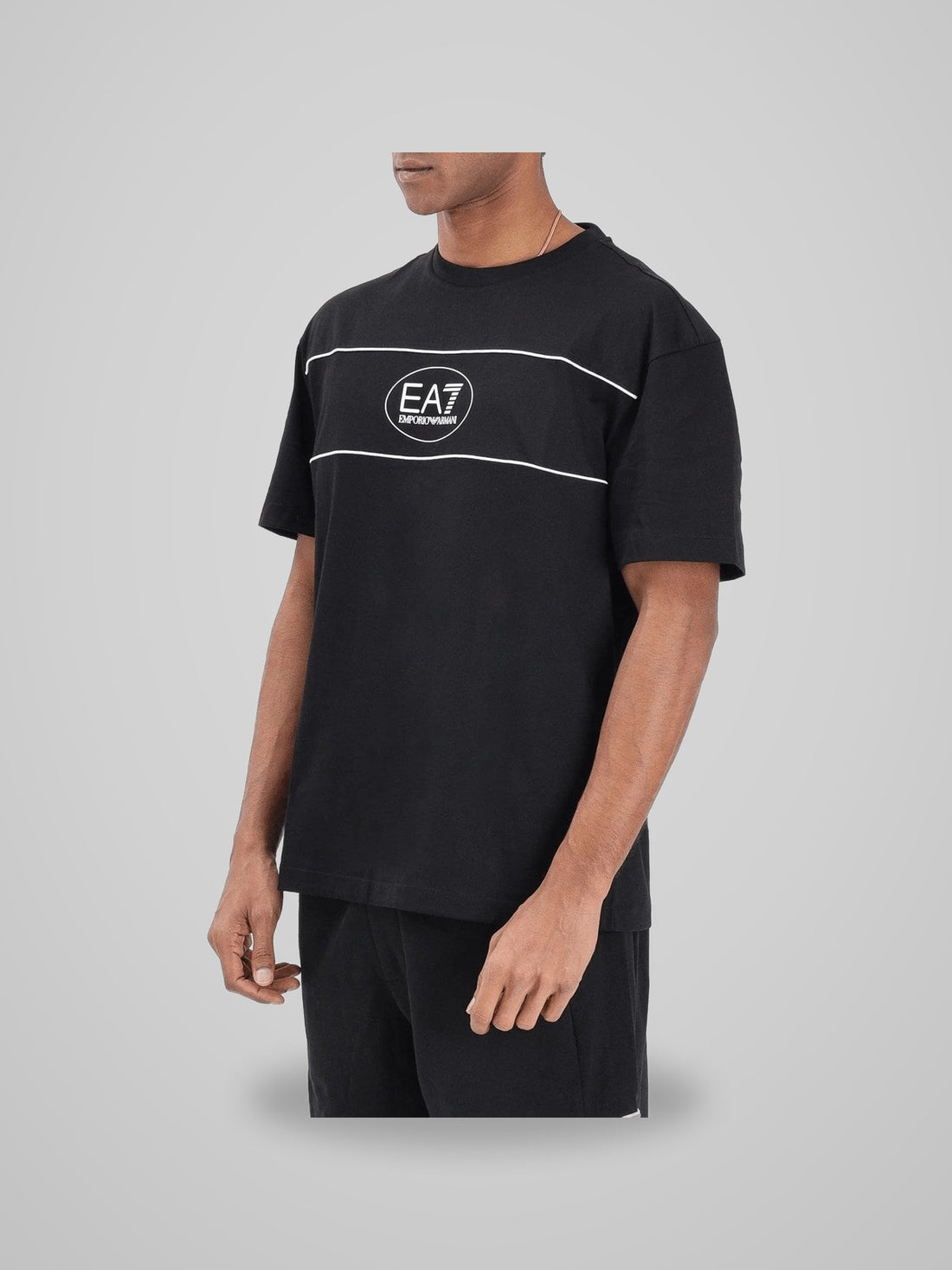 T-shirt Armani 7M001494AF16548 TSHIRT TRAIN LOGO SERIES - foto indossata