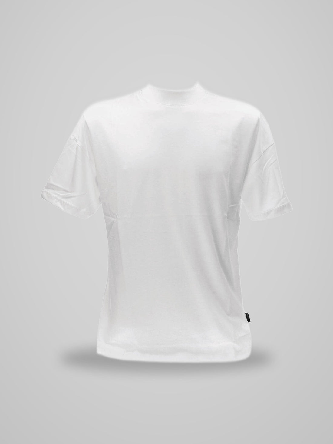 T-shirt T-SHIRT OVER LUPETTO T25 - foto indossata