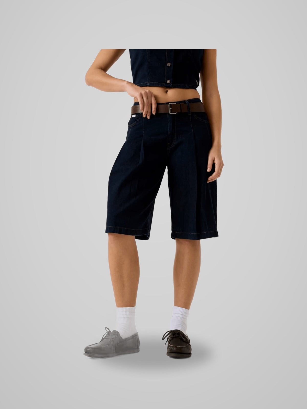 W6GDY5D7971 GJ CLASSIC PLEATED BERMUDA