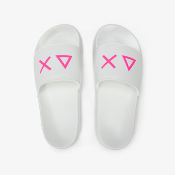 X36210 SLIPPERS LOGO