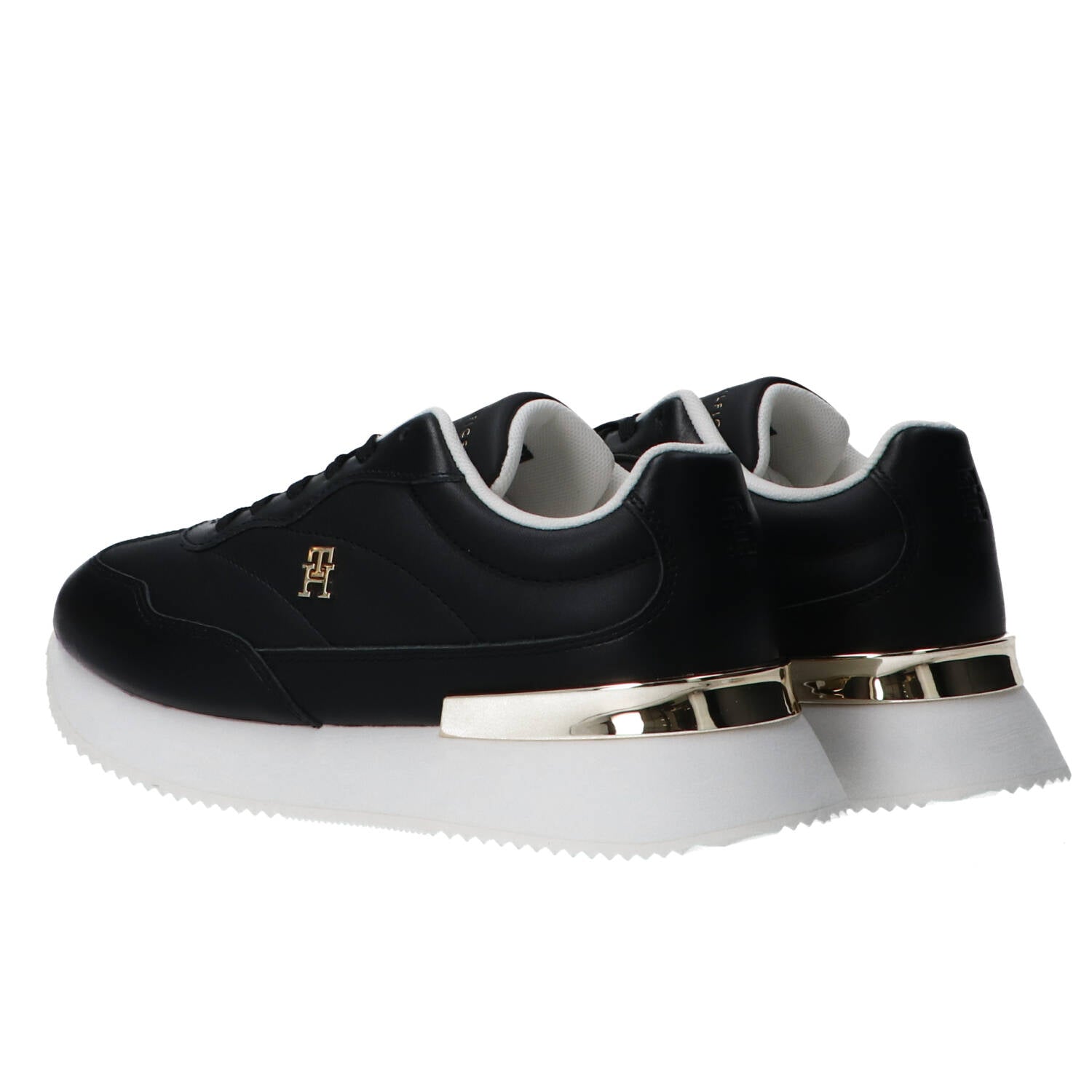 CHIC FASHION RUNNER