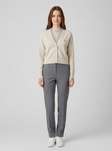 Cardigan Guess Scollo V Bianco Donna - foto indossata