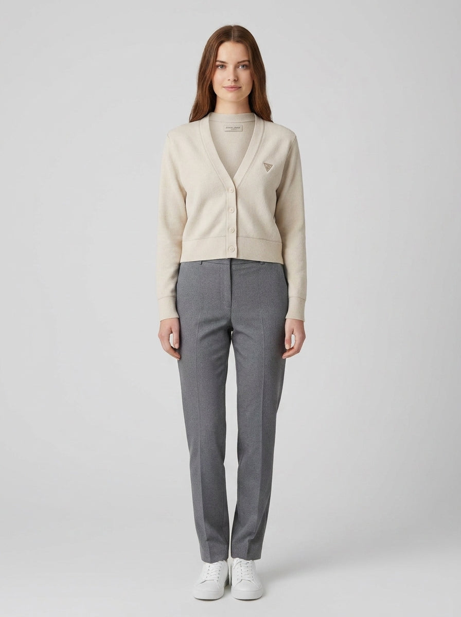 Cardigan Guess Scollo V Bianco Donna - foto indossata