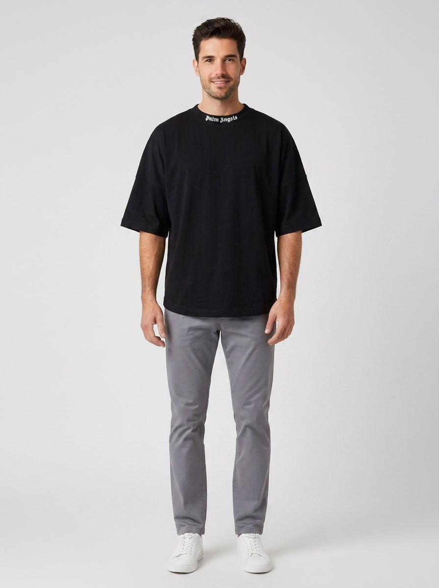 CLASSIC LOGO OVER TEE - foto indossata