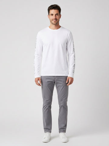 T-Shirt Guess Maniche Lunghe Uomo Cotone - foto indossata
