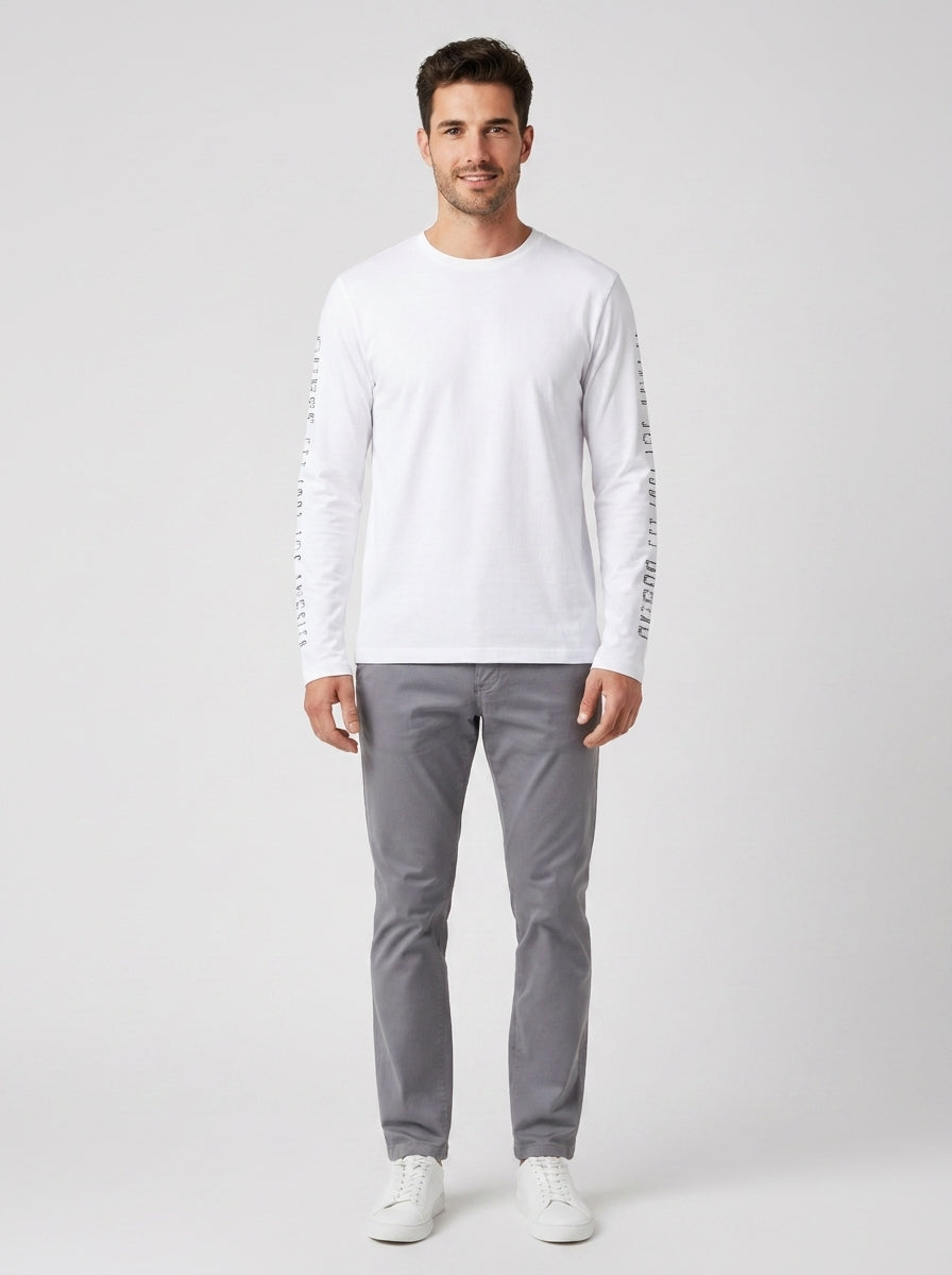 T-Shirt Guess Maniche Lunghe Uomo Cotone - foto indossata