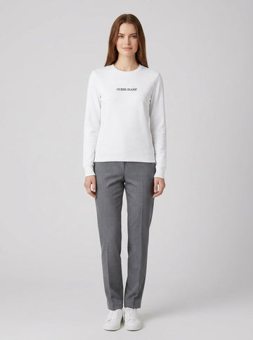 Felpa Guess Logo Ricamato Bianca Donna - foto indossata