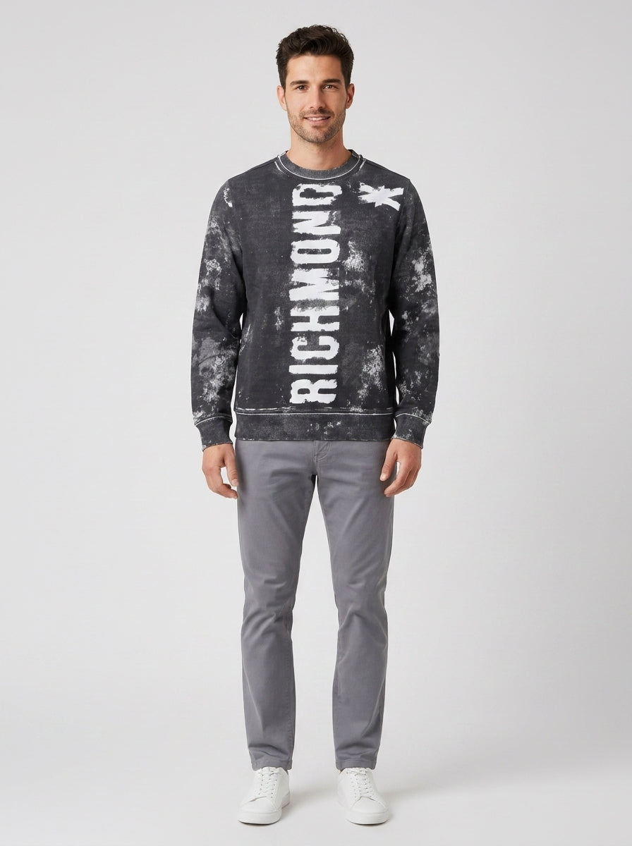 Felpe SWEATSHIRT URTEMI - foto indossata