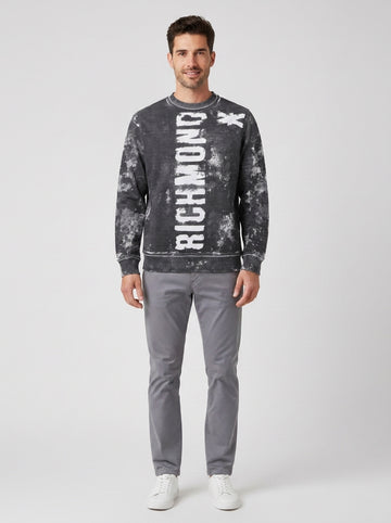 Felpe SWEATSHIRT URTEMI - foto indossata