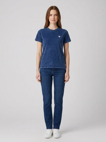 Guess T-shirt Donna Blu Casual - foto indossata