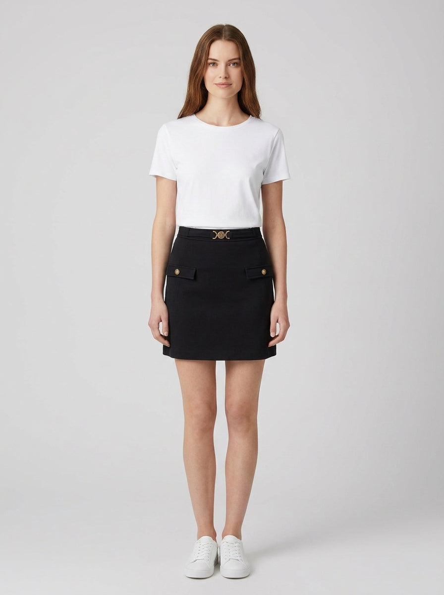 Gonna Chrissy Belted Mini Nera Guess - foto indossata
