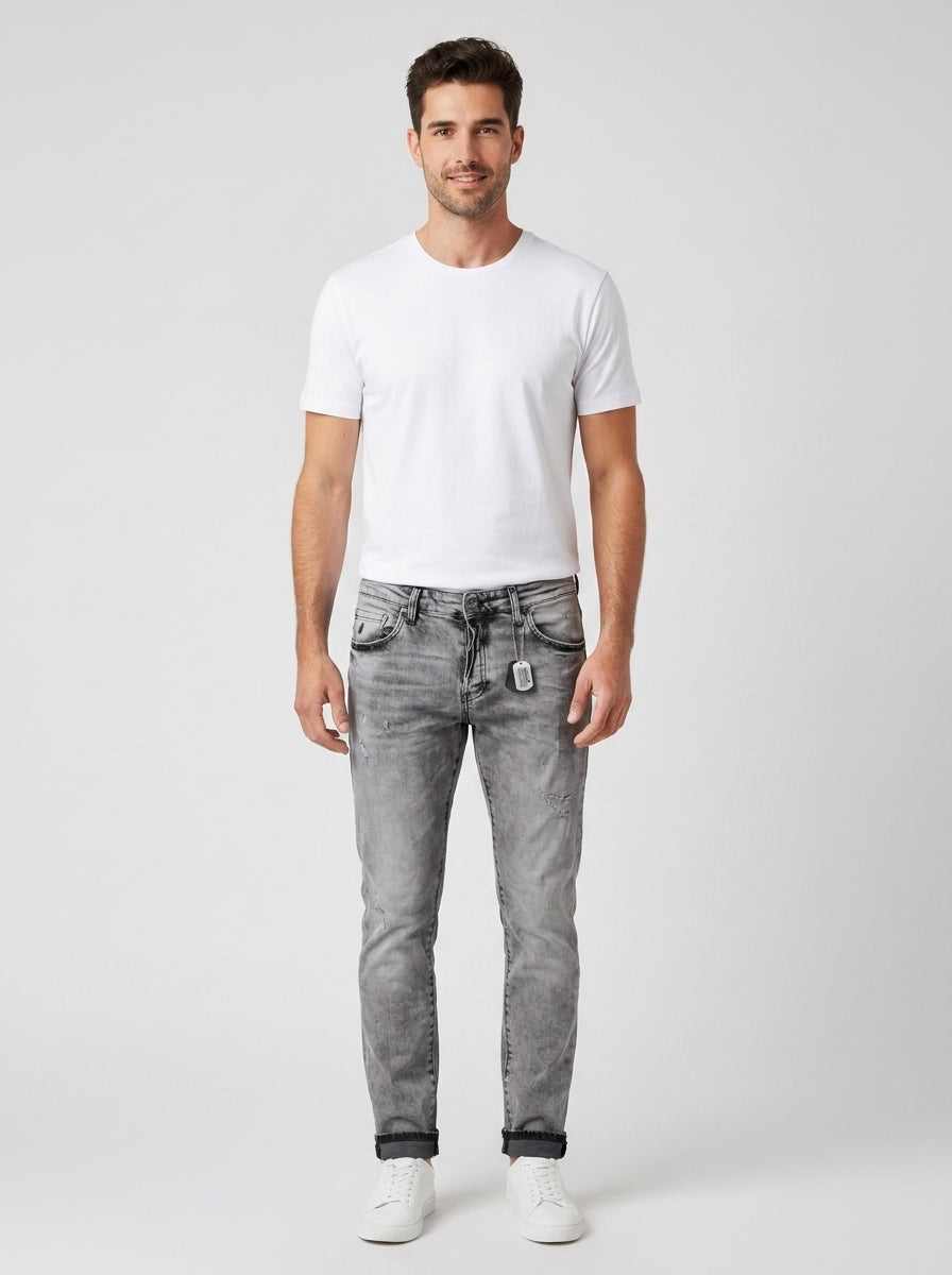 Jeans CARROT FIT M55 - foto indossata