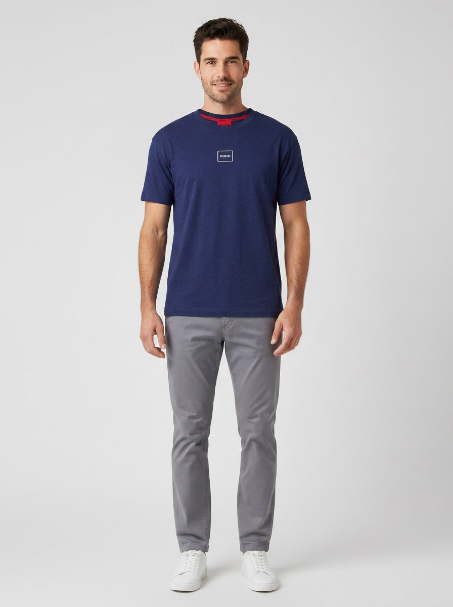 T-shirt Hugo Laze Uomo Cotone Relaxed - foto indossata
