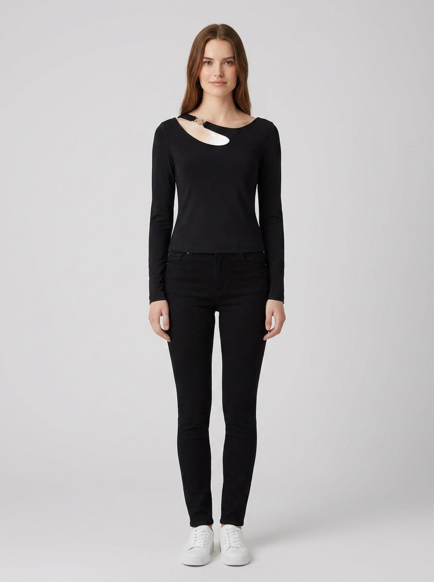 Maglia Guess Eleanor Buckle Nera Donna - foto indossata