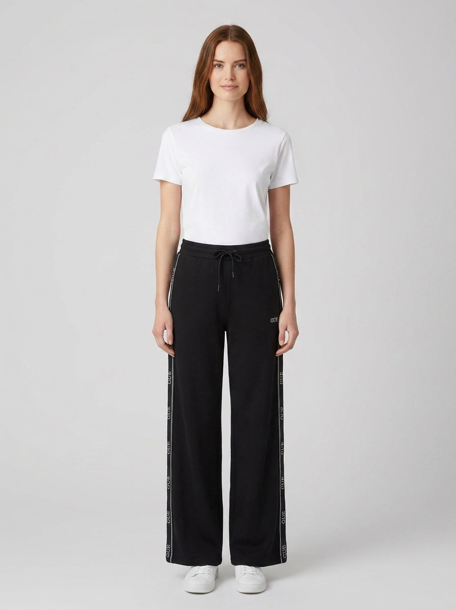 Jeans Guess Octavia Wide Leg Donna - foto indossata