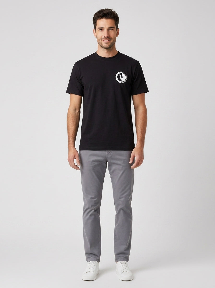 T-shirt 75GAHG07 NEW V EMBLEM - foto indossata