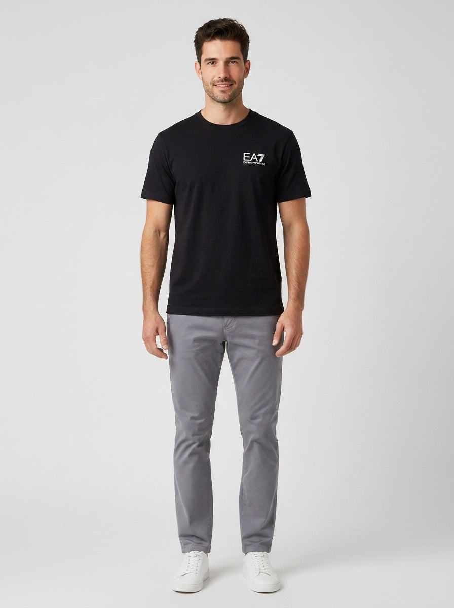 T-shirt Armani 7M001327AF17789 TSHIRT TRAIN VISIBILITY - foto indossata