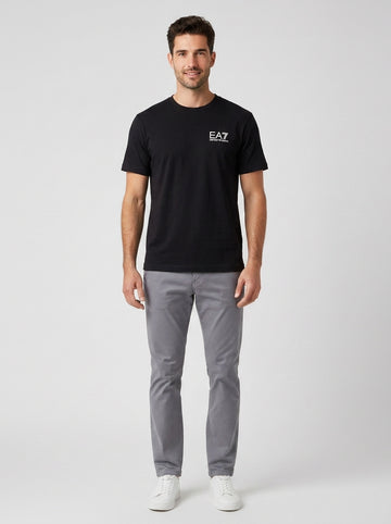 T-shirt Armani 7M001327AF17789 TSHIRT TRAIN VISIBILITY - foto indossata