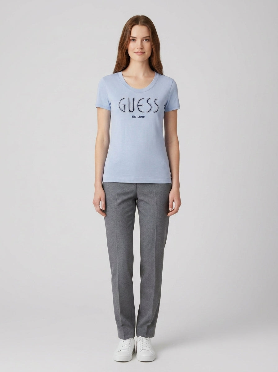 T-shirt CN SS GUESS LOGO TEE - foto indossata