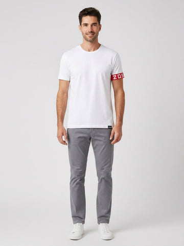 T-shirt D9M3S5130 ROUND NECK T-SHIRT - foto indossata