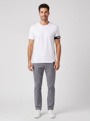 T-shirt D9M3S546 T-SHIRT - foto indossata
