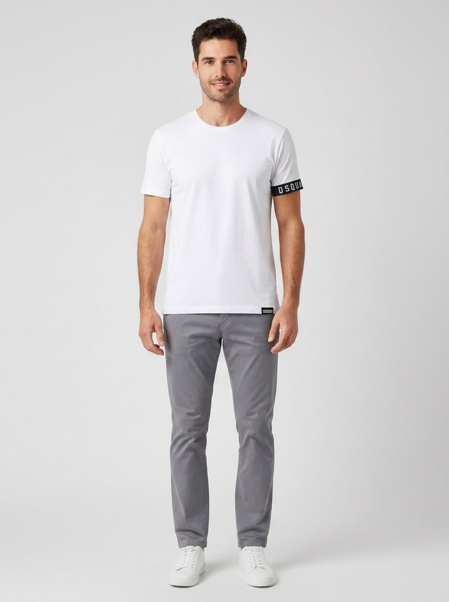 T-shirt D9M3S562 T-SHIRT - foto indossata