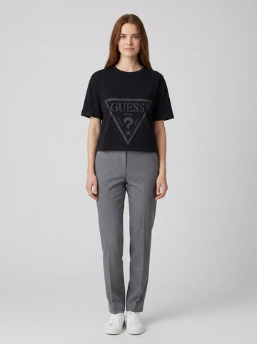 T-shirt Guess V2YI06K8HM0 ADELE CROP - foto indossata