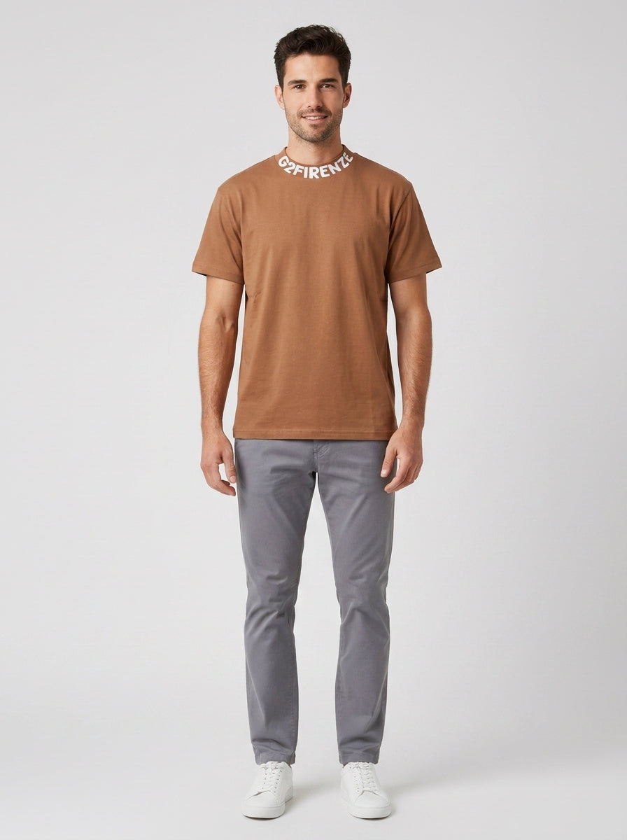 T-shirt SHIRT ART PRINT NECK COMFORT - foto indossata