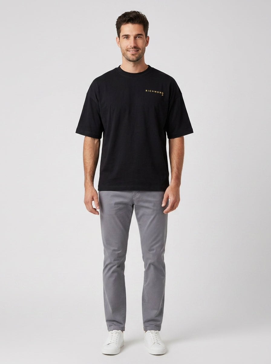 T-shirt T-SHIRT CHIANDO LIGHT - foto indossata