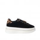 GB989 suede heart charm logo Nero
